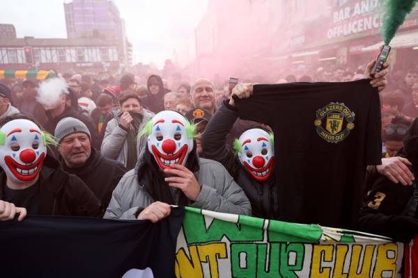 “英国已被移民殖民了”,曼联老板激怒斯塔默