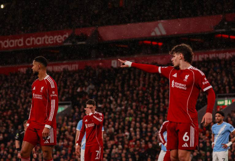 利物浦遭遇欧冠危机,或损失2亿英镑,斯洛特面临解雇风波